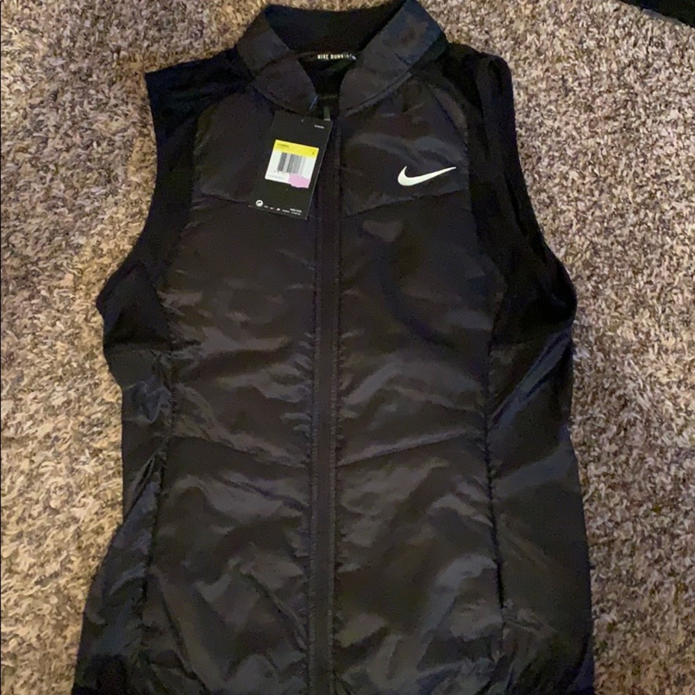 Nike vest